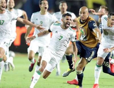 منتخب الجزائر يحقق فوزاً مثيرا على قطر ويتأهل لنهائى كأس العرب