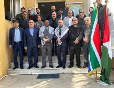 سفير وطاقم سفارة فلسطين في الجزائر يستقبلون سفير جنوب افريقيا 