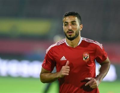 عودة محمد عبدالمنعم للمشاركة مع الأهلي أمام سموحة 