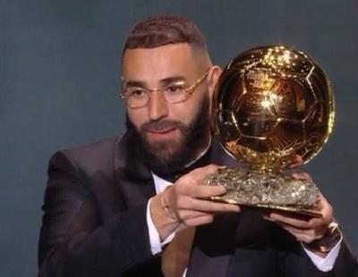 بعد حصوله على الكرة الذهبية....بنزيما يؤكد إعتزاله فى ريال مدريد 
