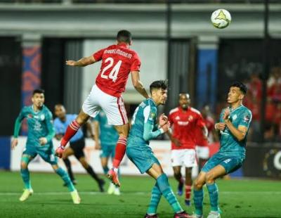 الأهلى يتعادل مع الرجاء بالمغرب ويتأهل لنصف نهائي دورى أفريقيا 