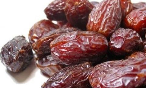  التمر ولماذا علينا تناوله ؟