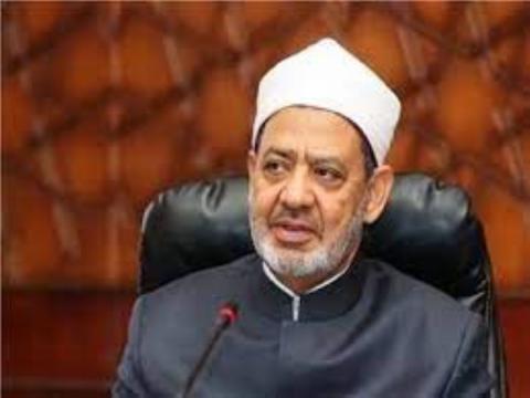 الطيب : "المرأة هي الركن الأهم في بناء الأسرة الصالحة والمتجمعات المتحضرة"