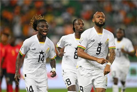 منتخب موزمبيق وغانا يودعان أمم أفريقيا بعد التعادل 