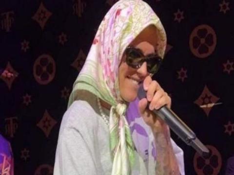 جاستين بيبر يثير الجدل بعد ظهوره بالحجاب